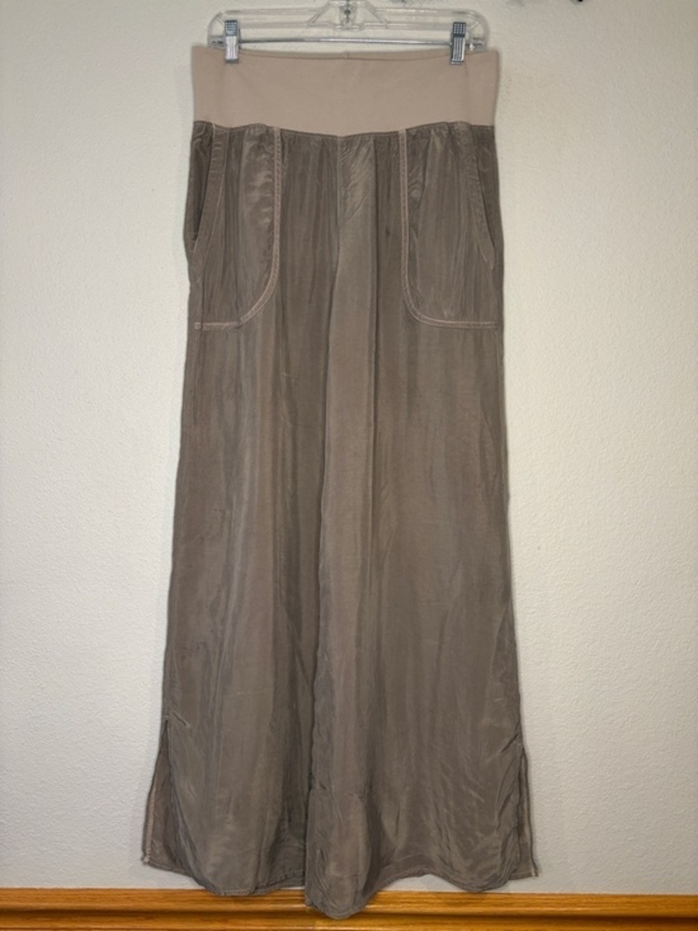 Hard Tail Forever wide leg pants cupra/vegan silk flat waist pull on L
